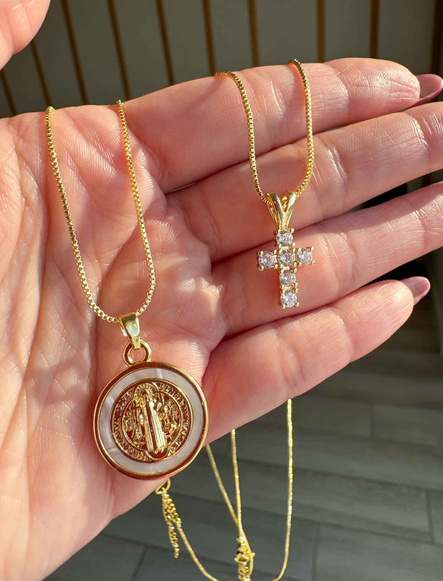 Cadena Religiosas Variadas