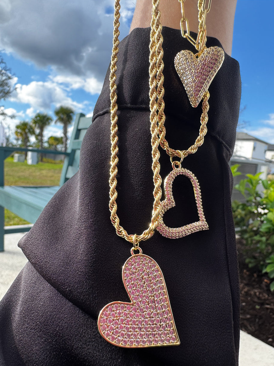 Shiny Zirconia Heart Silhouette Necklace