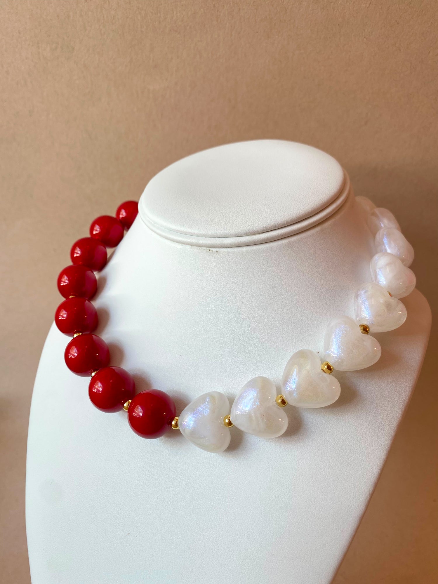 Red and White Shiny Ceramic Hearts and Balls Pattern Necklace