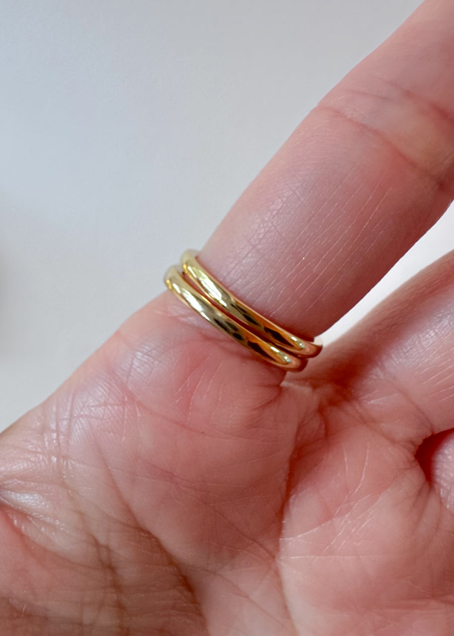 Golden and Shiny Zircon 2 Ring Set