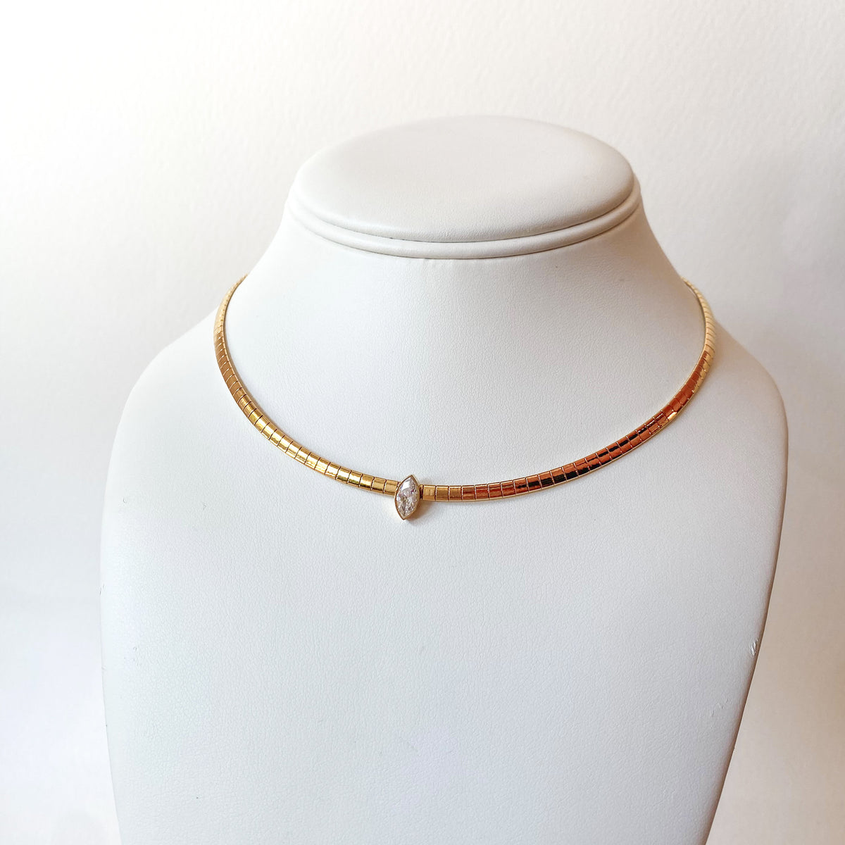Golden Single Zircon Choker Steel Necklace