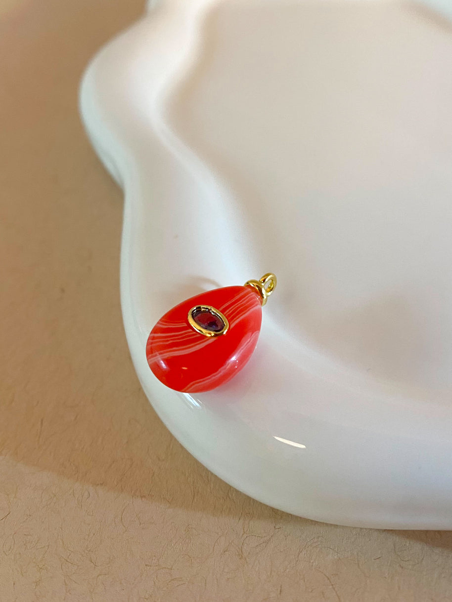 6 Differents Natural Stones Oval and Circular Shape Charms