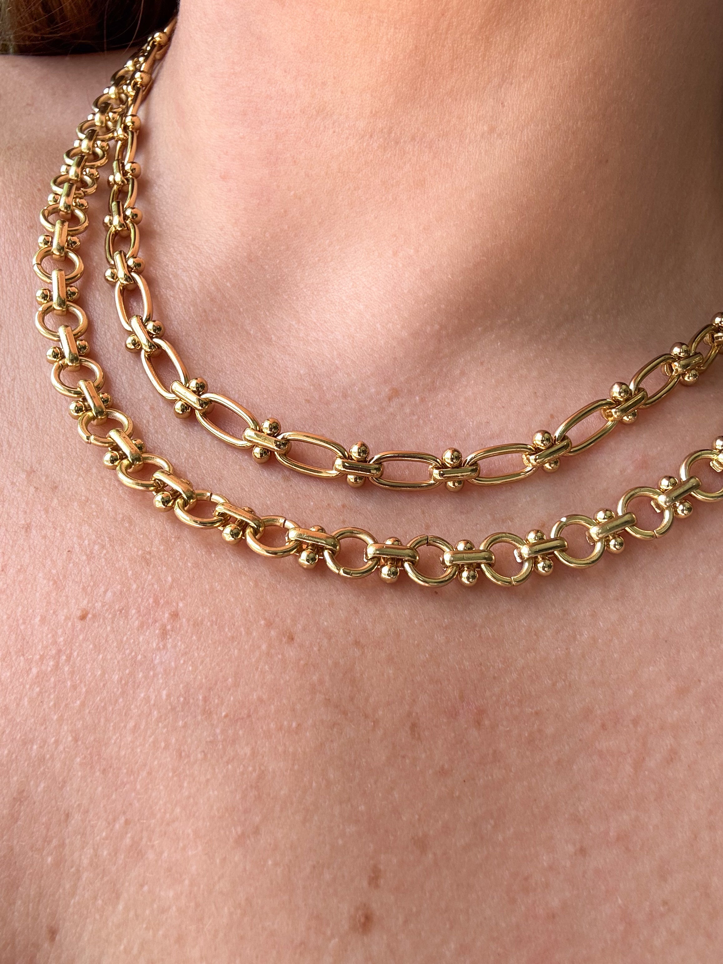 Oval or Round Classic Golden Steel Links Chain Necklaces