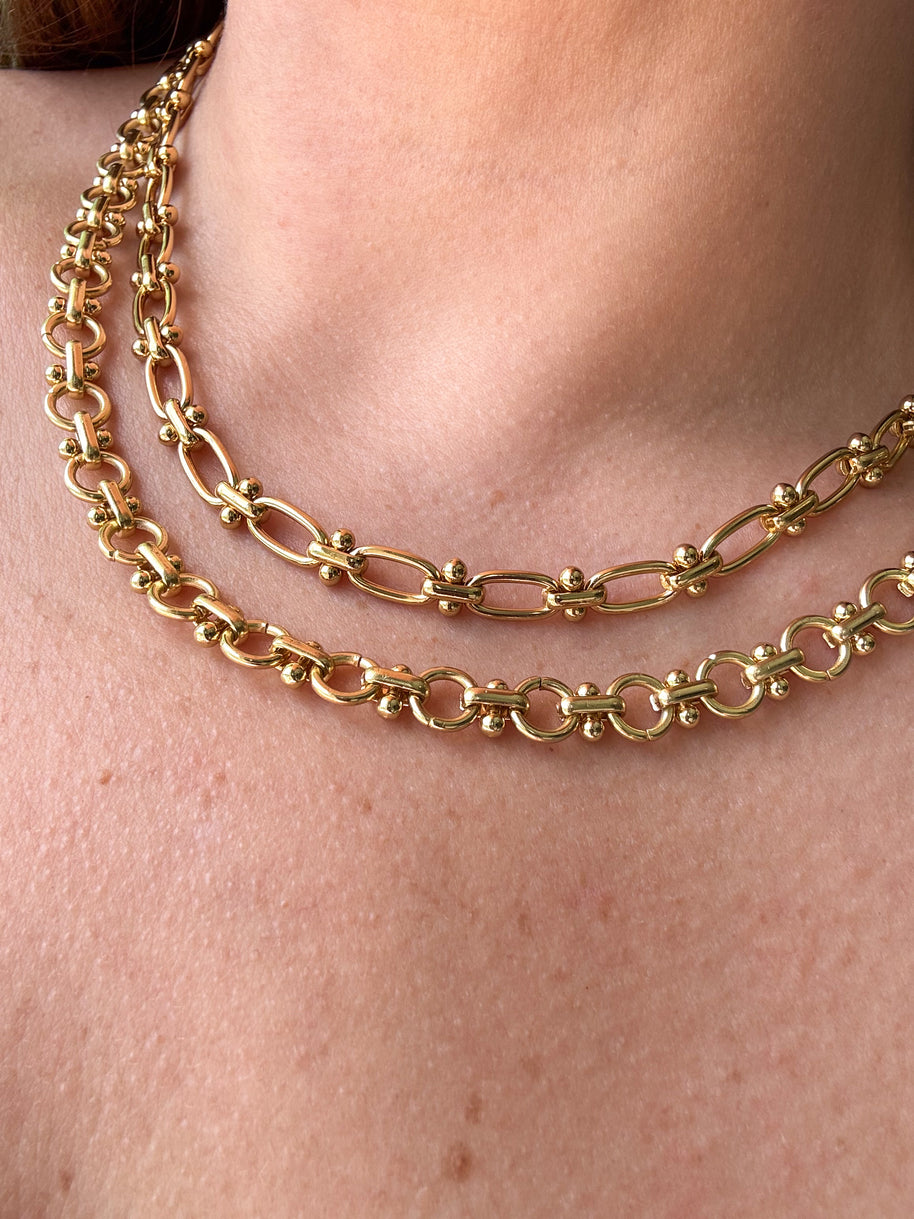 Oval or Round Classic Golden Steel Links Chain Necklaces