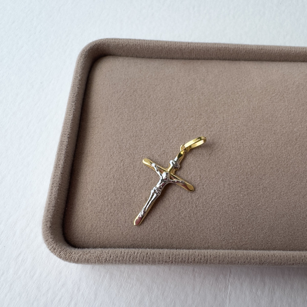 Bicolour Crucifix in 18K Gold (750) 🇮🇹