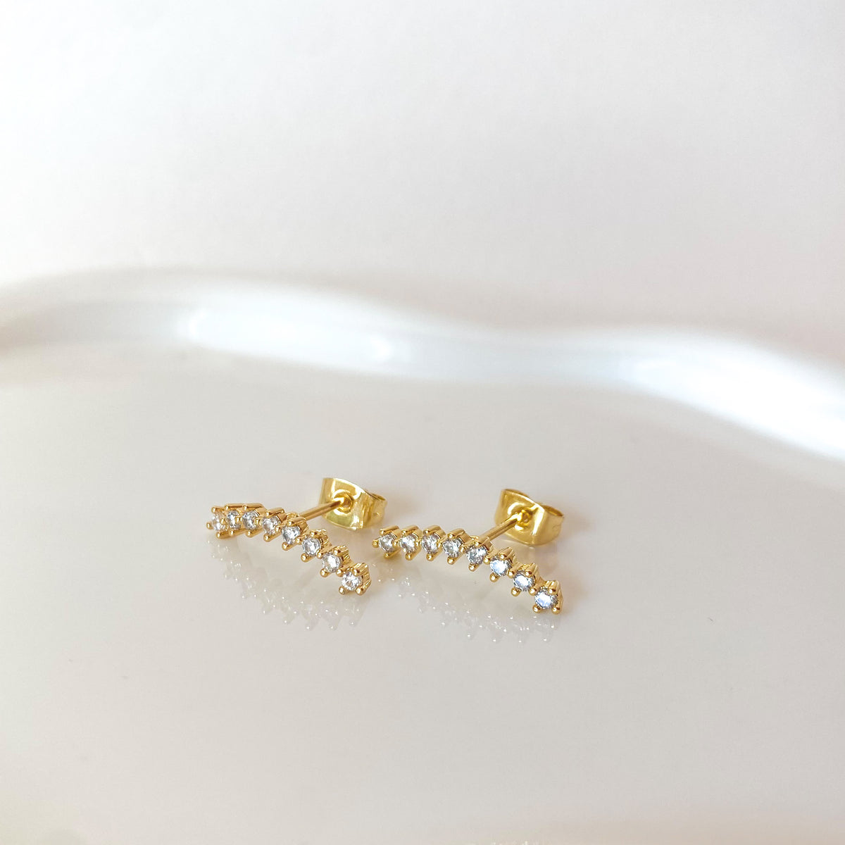 Lineal Large Golden Zircon Clear Earrings