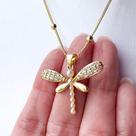Dragonfly Shiny Pearls Charm Necklace