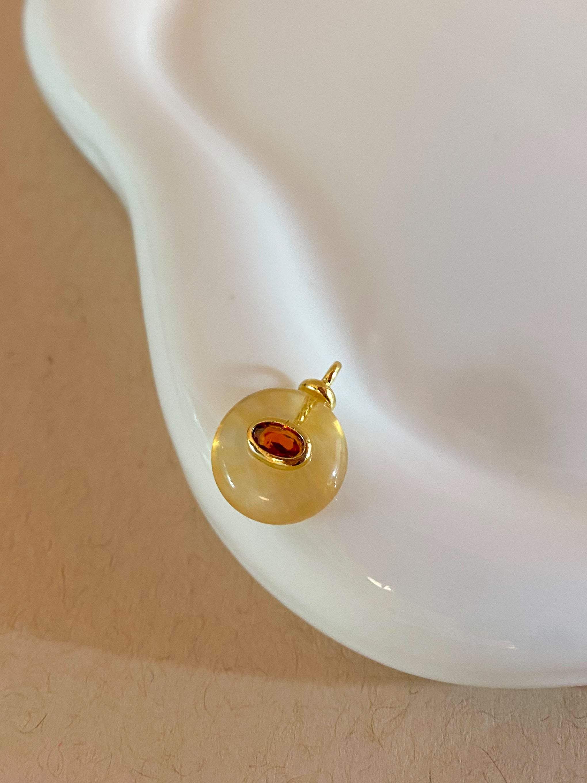 6 Differents Natural Stones Oval and Circular Shape Charms
