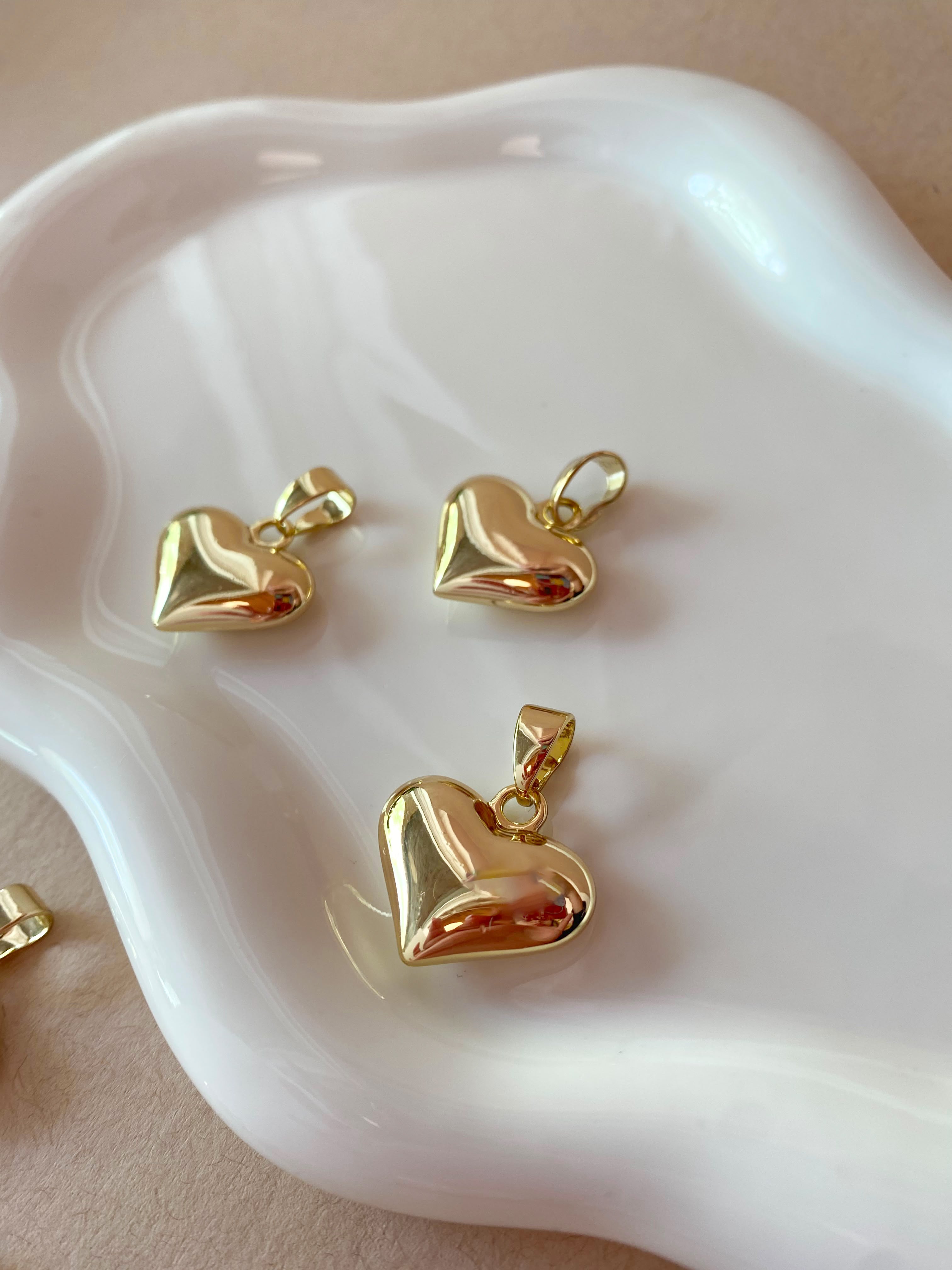Plain Golden Heart Medium Charm