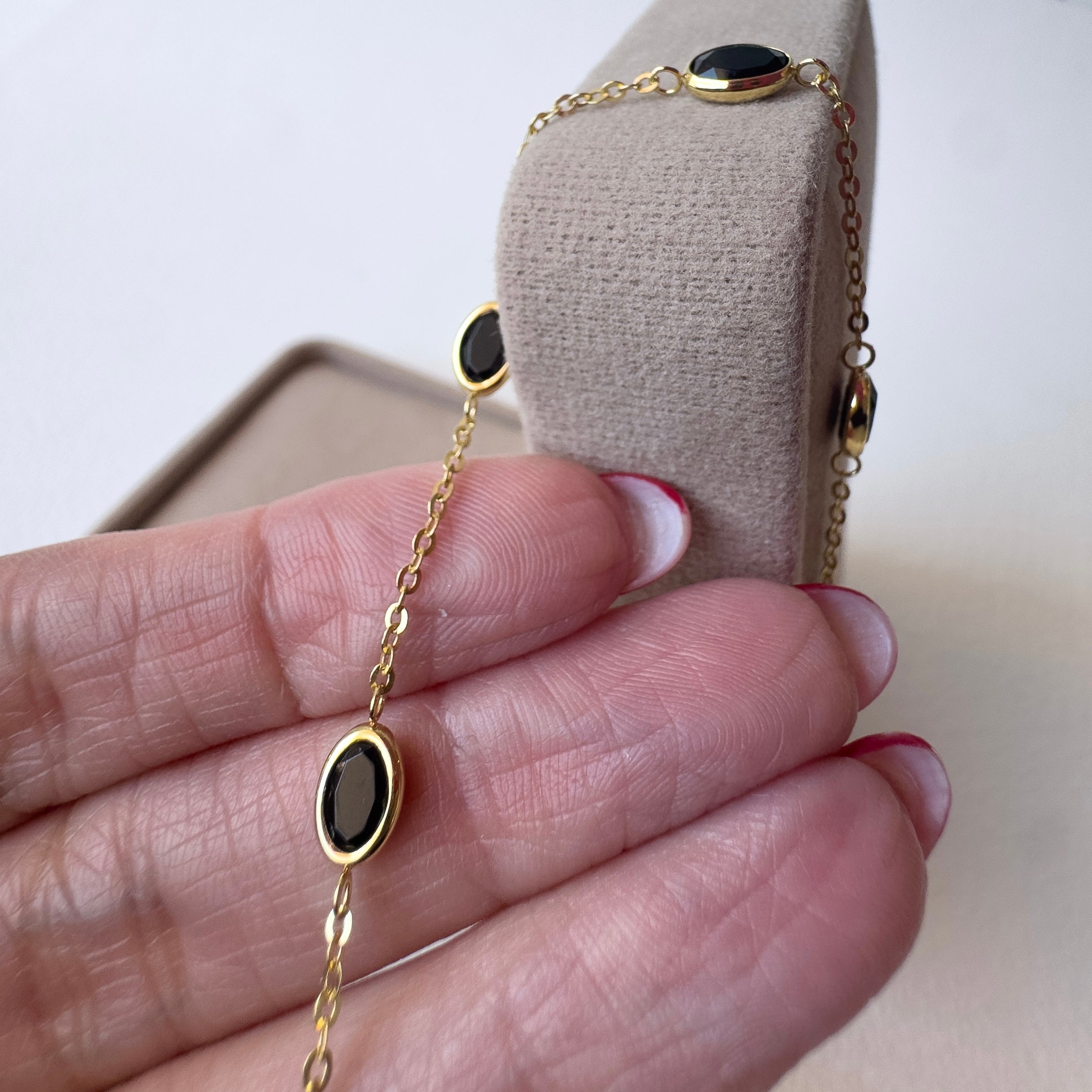 Golden Italy 14k Solid Gold Black Stones Bracelet