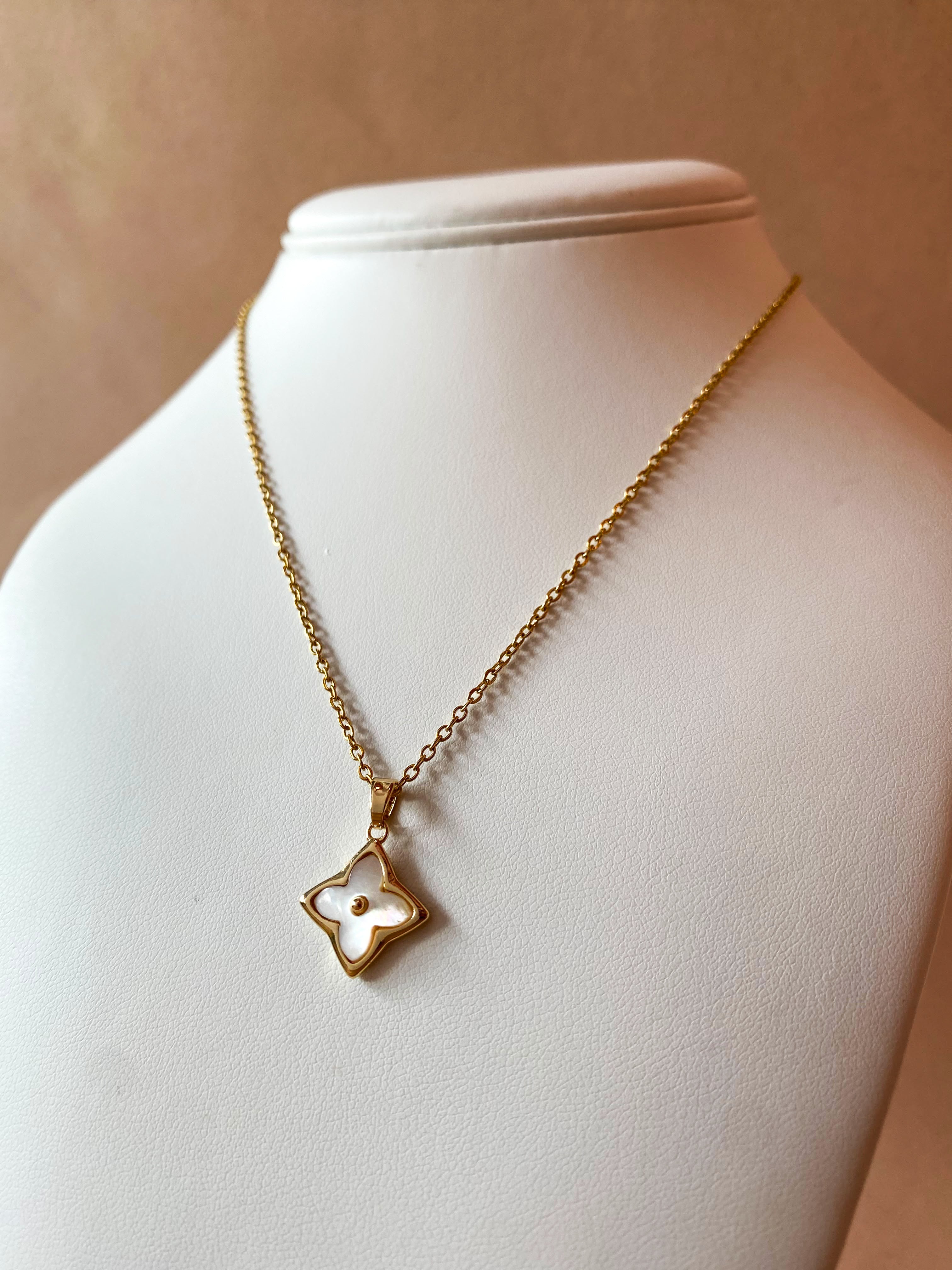 White Mother of Pearl Clover Steel Necklace