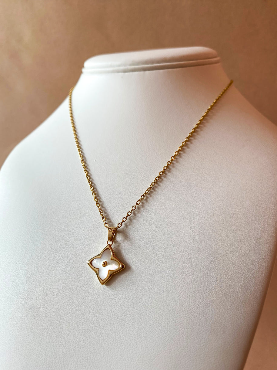 White Mother of Pearl Clover Steel Necklace