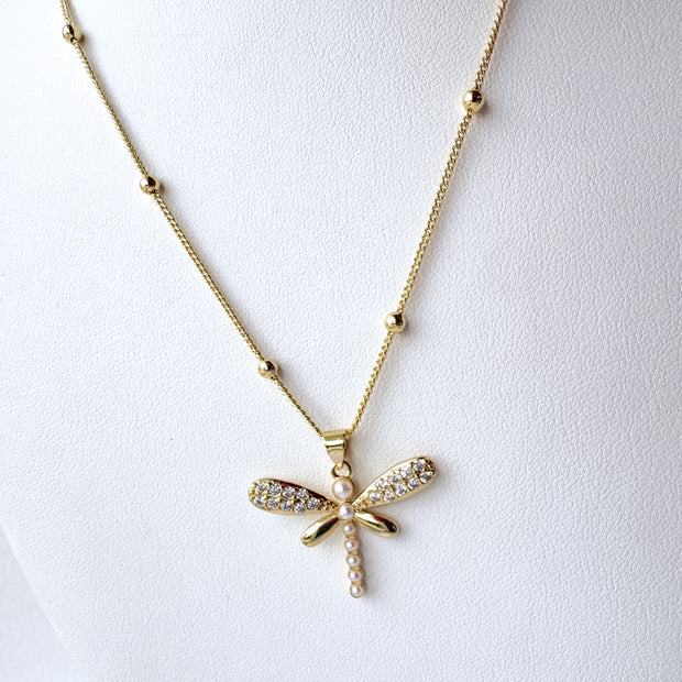 Dragonfly Shiny Pearls Charm Necklace