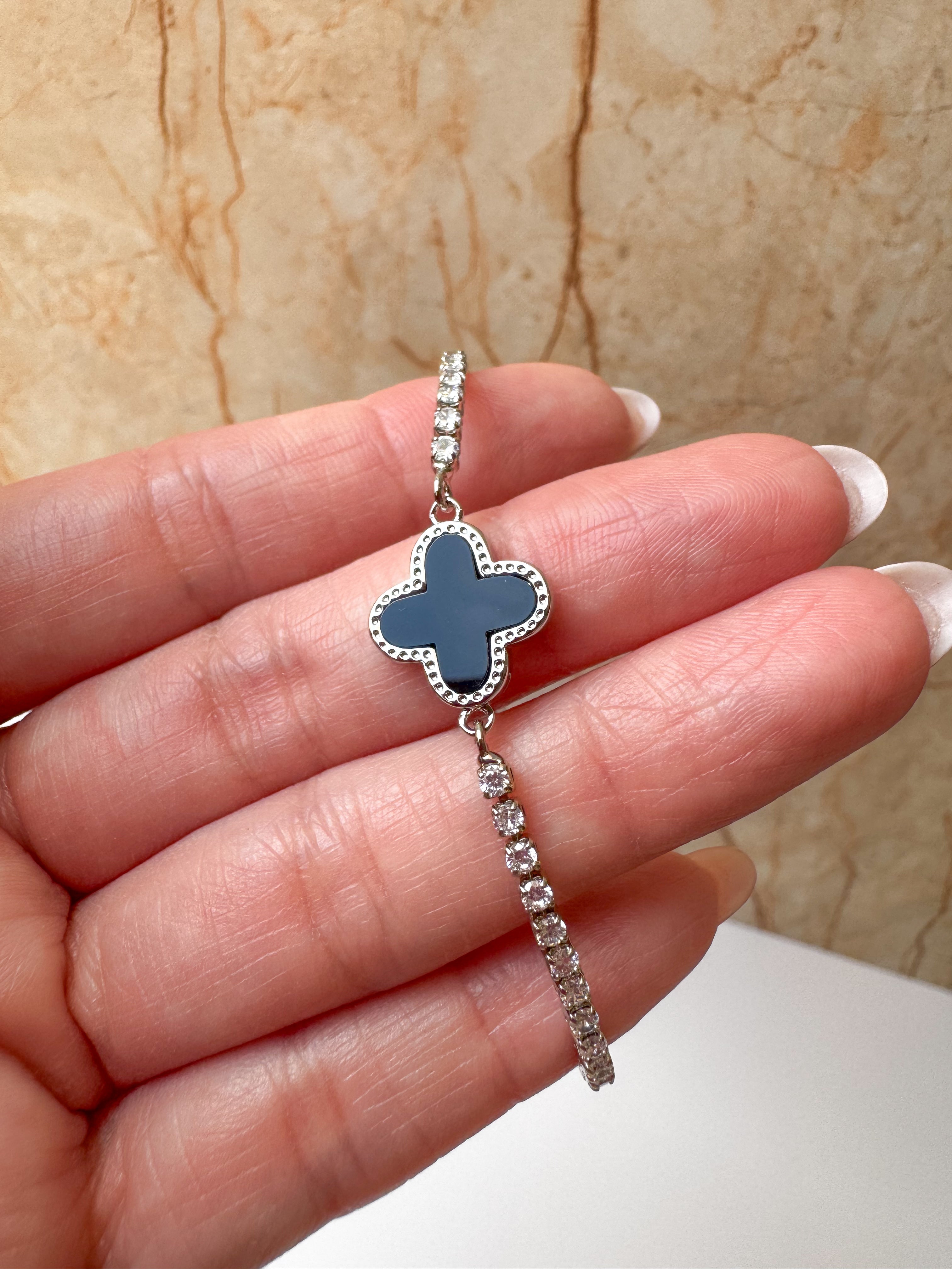 Silver Clovers Adjustable Bracelets