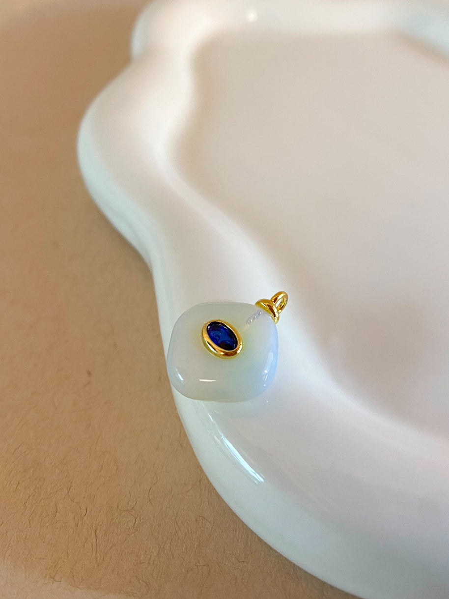 6 Differents Natural Stones Oval and Circular Shape Charms