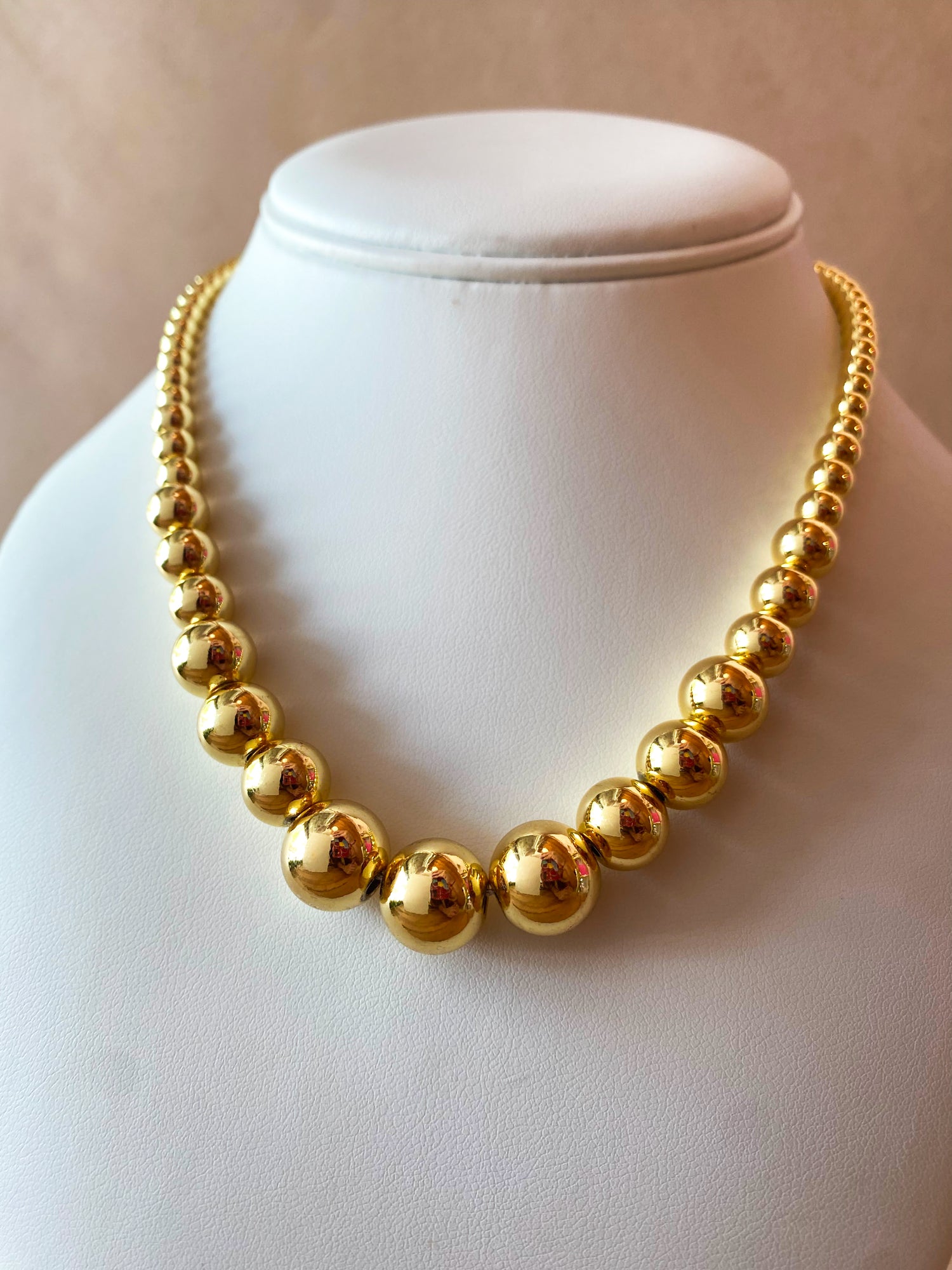 Big, Medium and Little Golden Balls Pattern Necklace