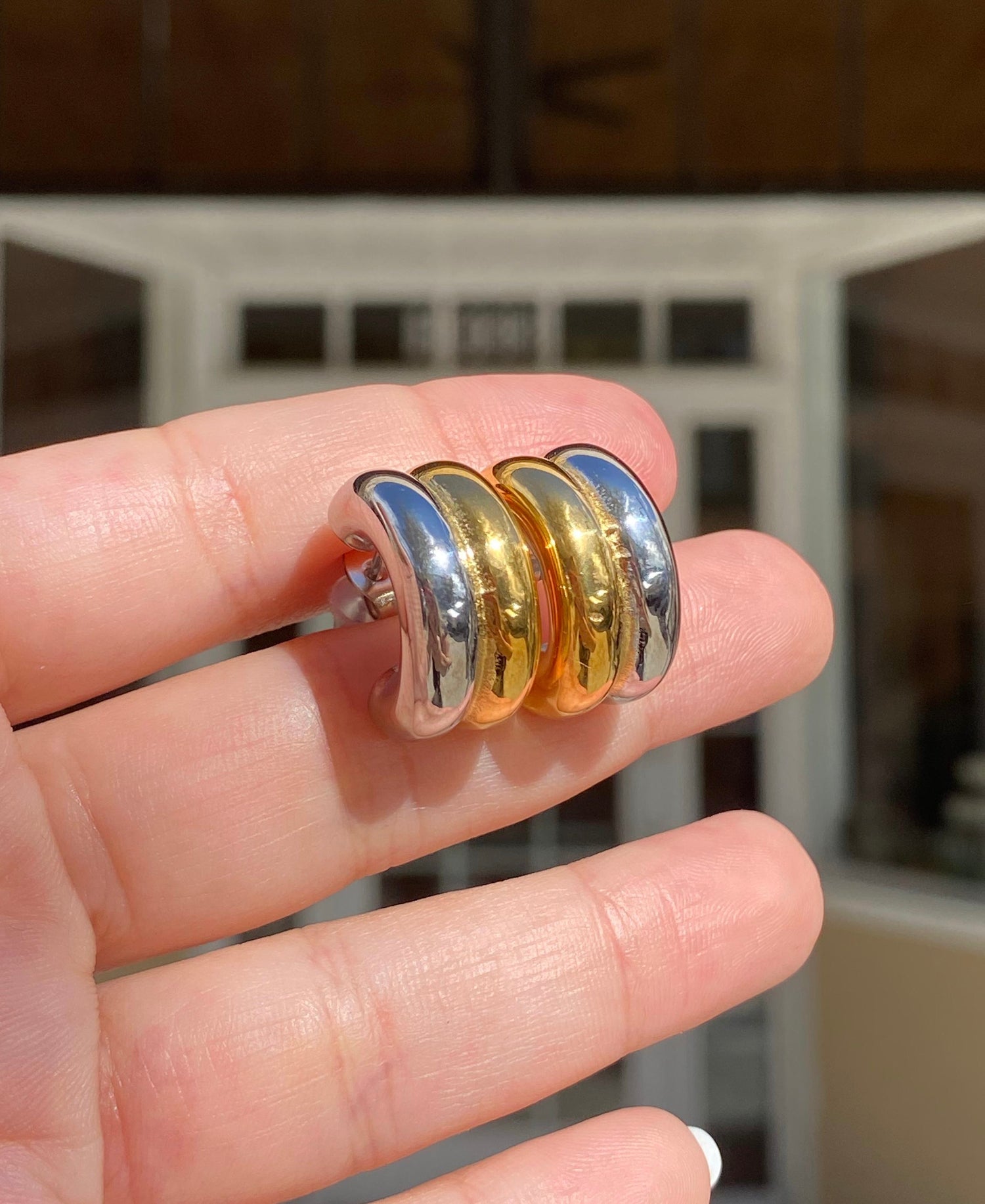 2 Gold Medium Steel Earrings