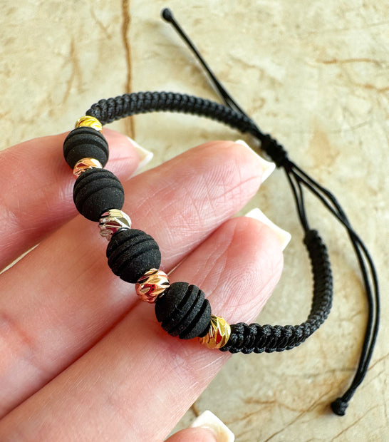 Pulsera Tejida Ajustable Balines Negros