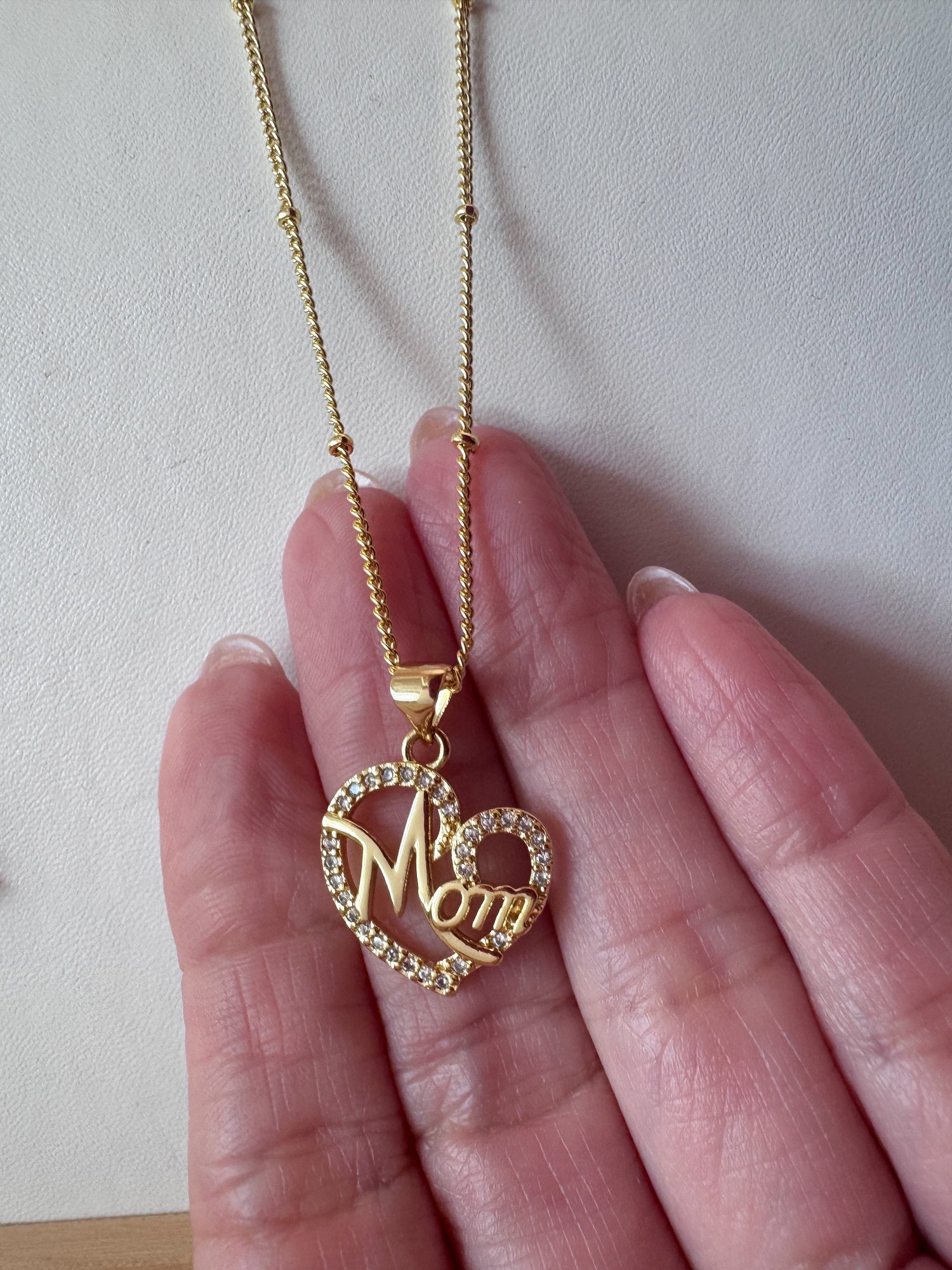 Mom Crystal Heart Shape Necklace