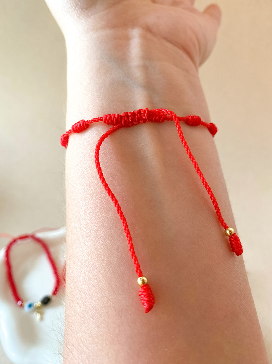 Variety of Red Threads Protection Charms Adjustable Bracelets