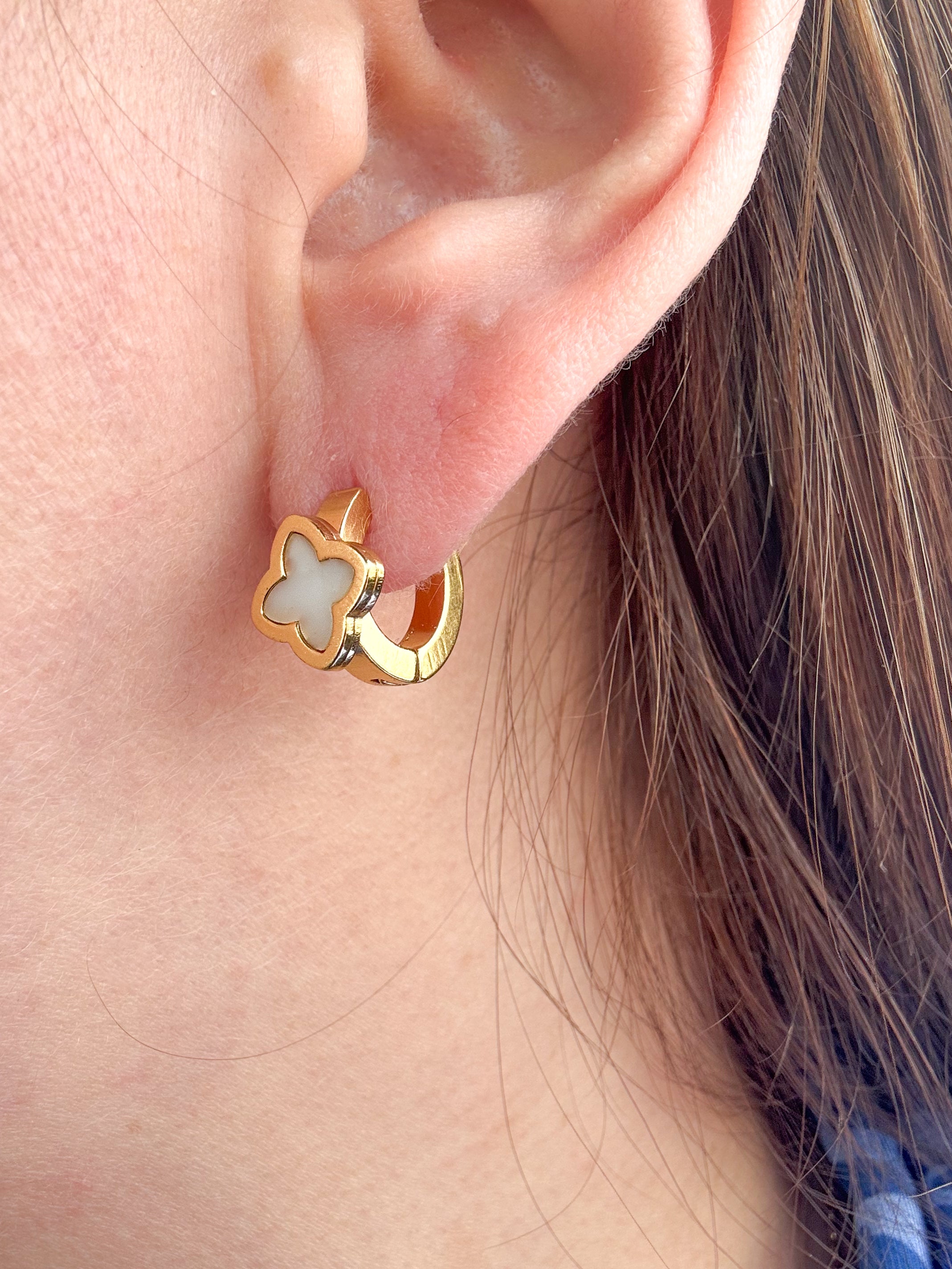 Clover Mother Of Pearl Steel Hoops
