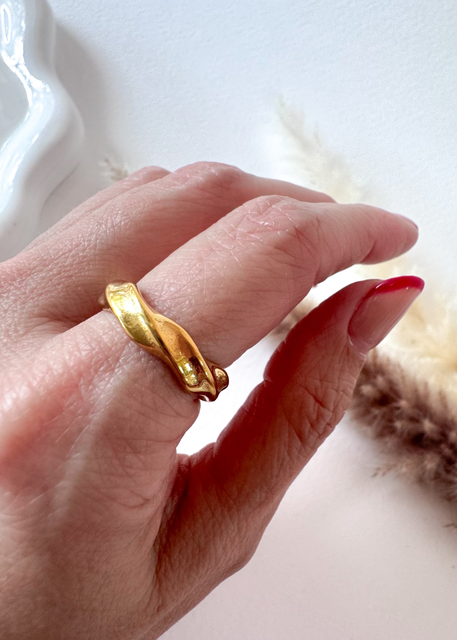 Golden Twist Shape Steel Ring
