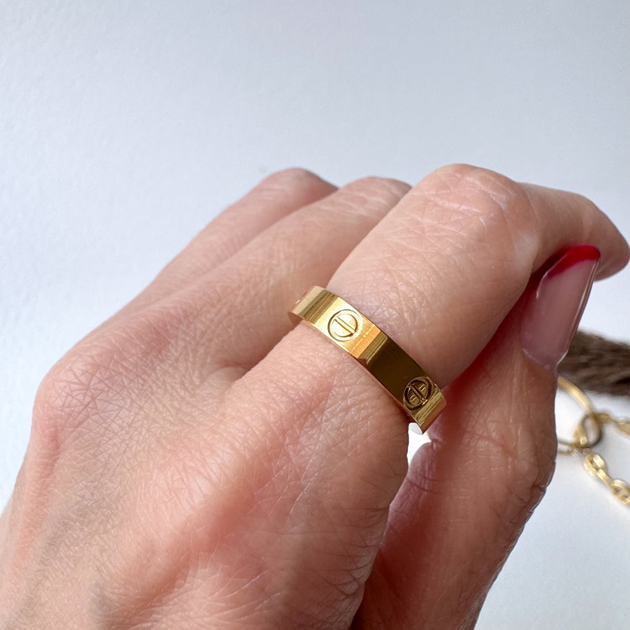 Golden Screw Style Steel Ring