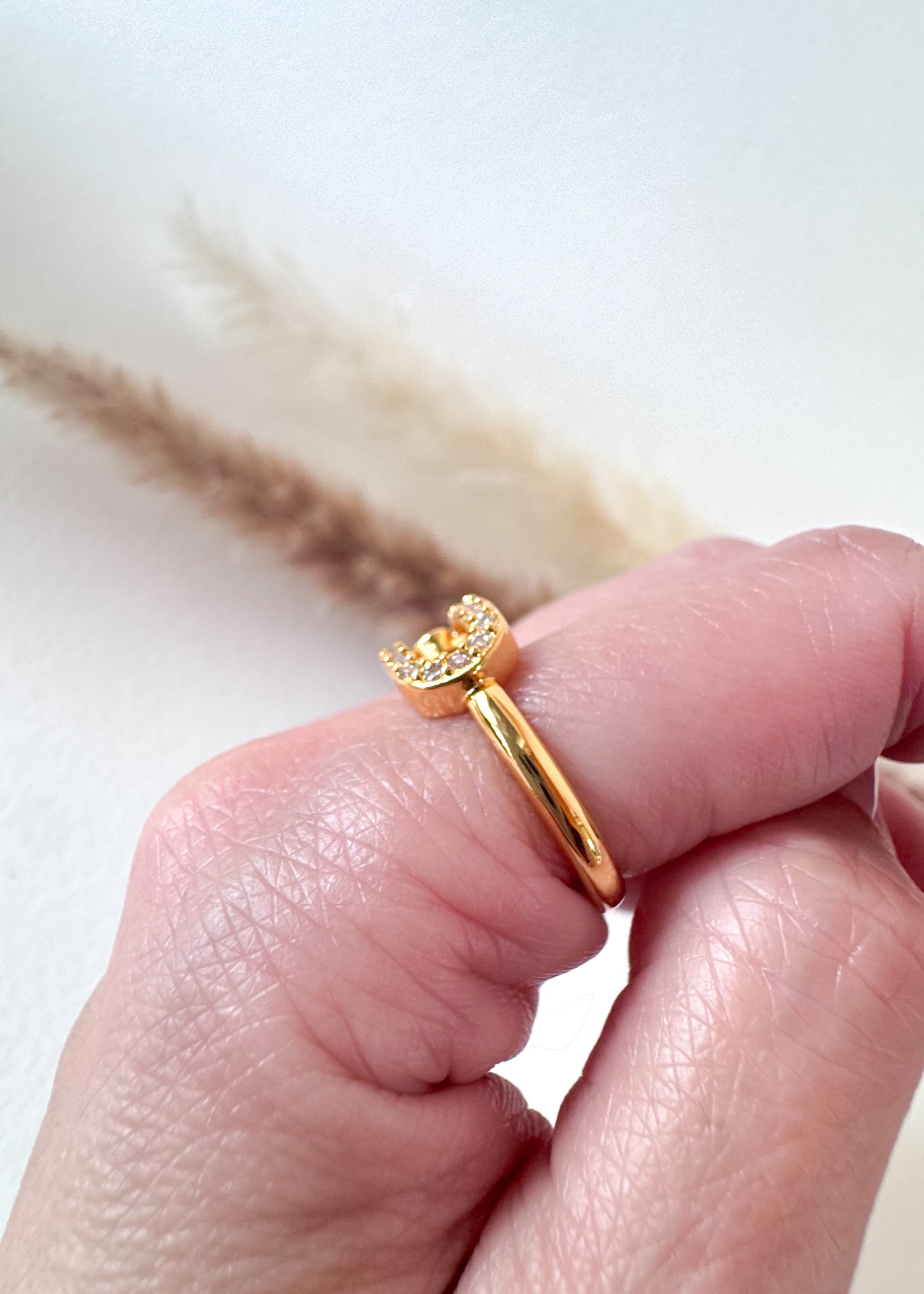 Golden Shiny Move Zircons Steel Ring