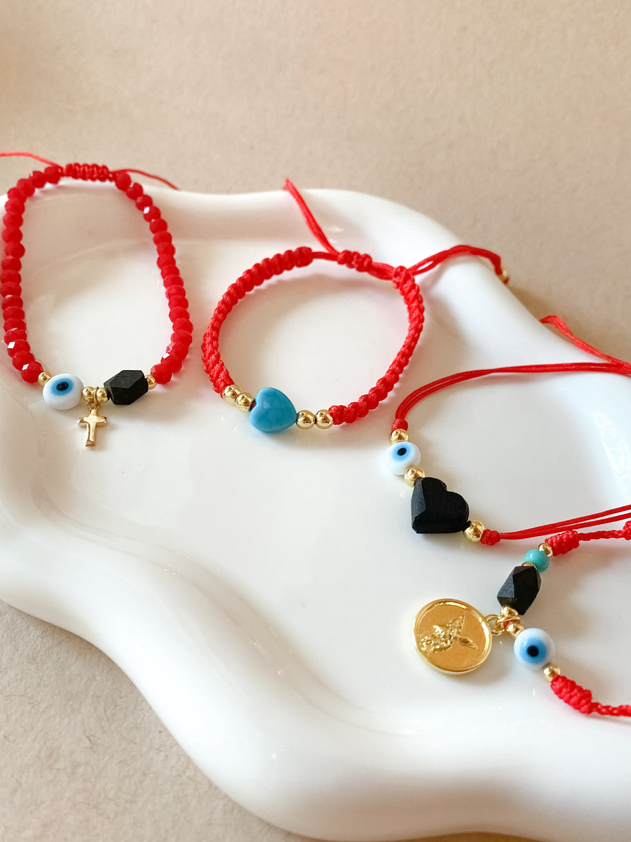 Variety of Red Threads Protection Charms Adjustable Bracelets