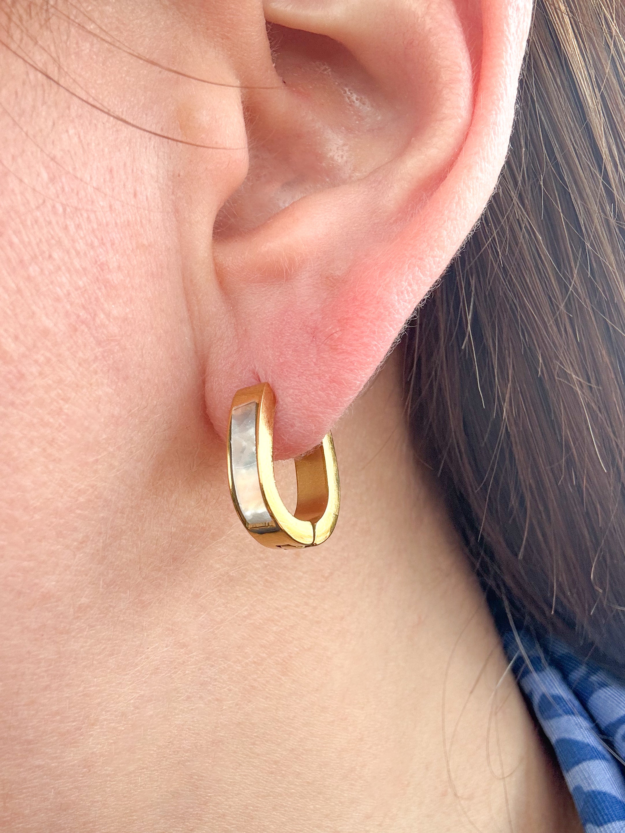 Oval Medium Mother of Pearl Steel Hoops