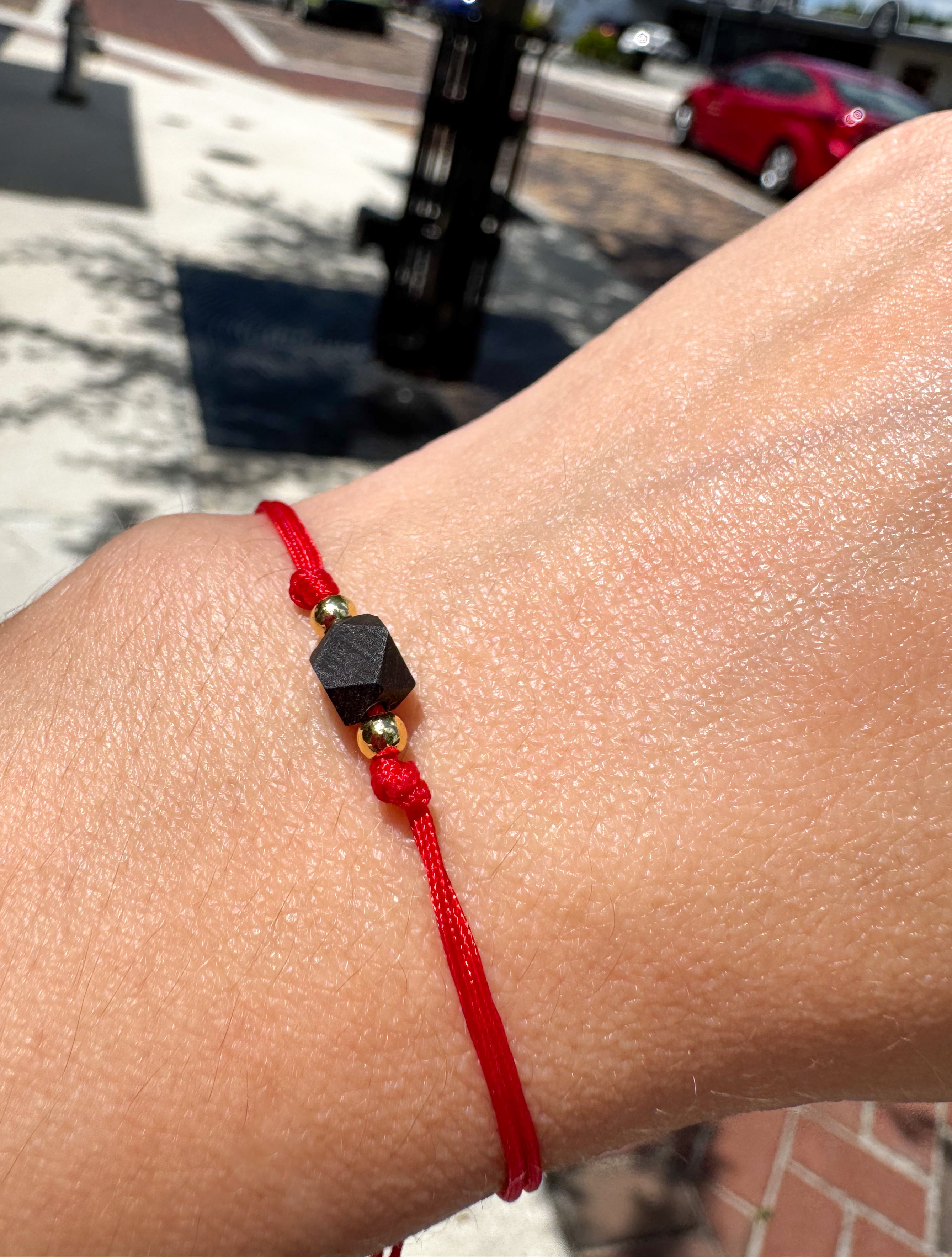 Solo Red Azabache Bracelet