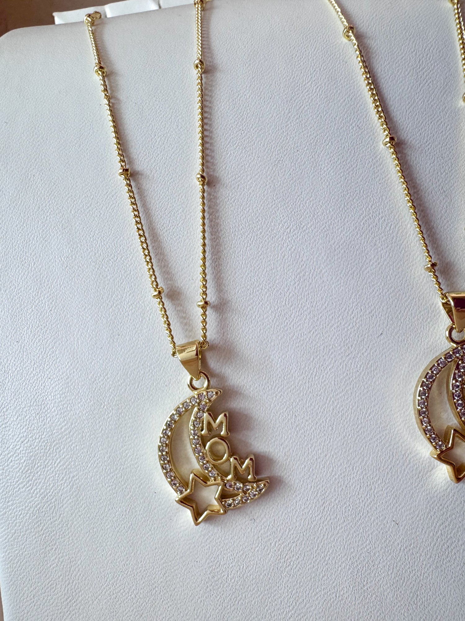 Mom Star & Moon Shape Necklace