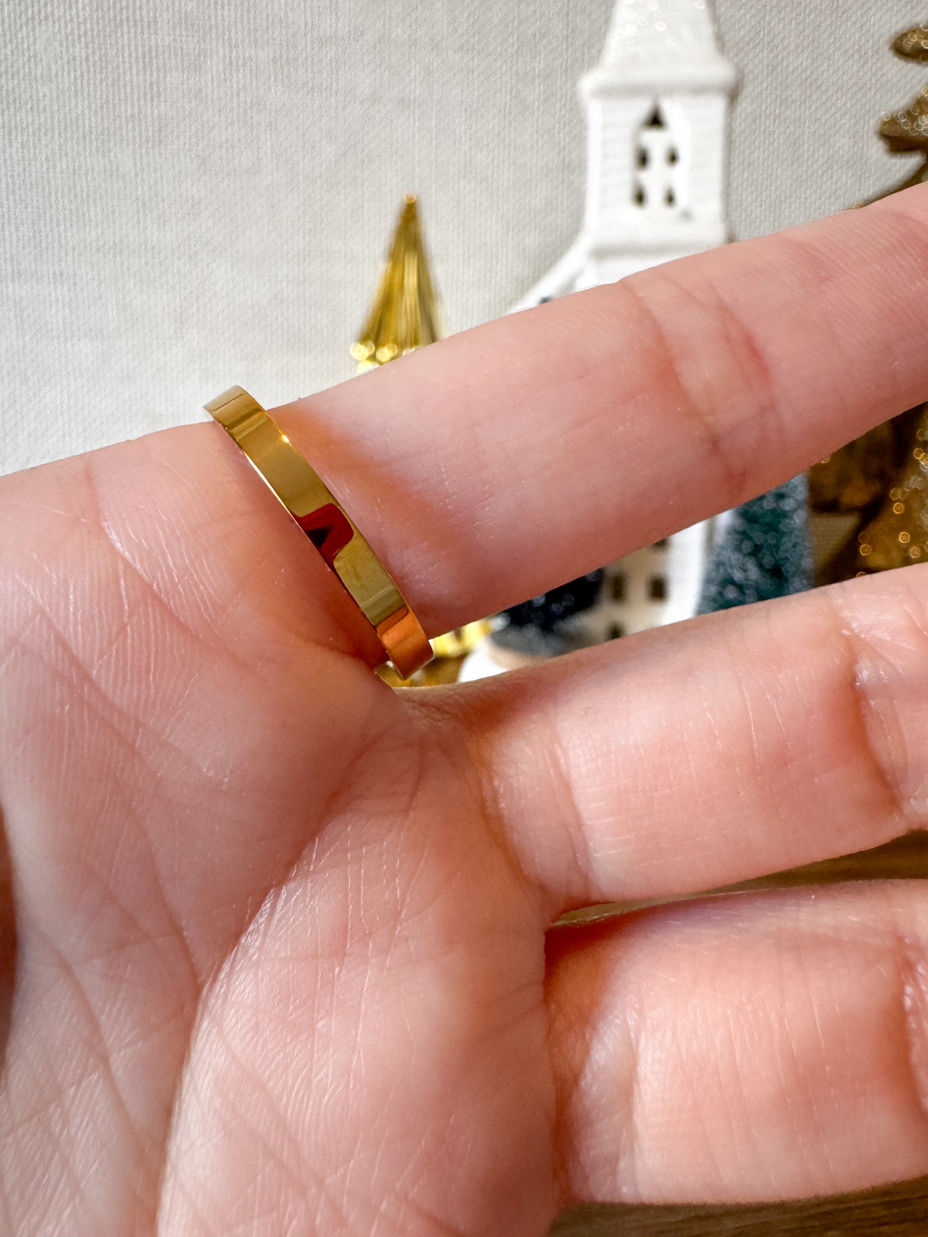 Golden Single Zircon Steel Ring