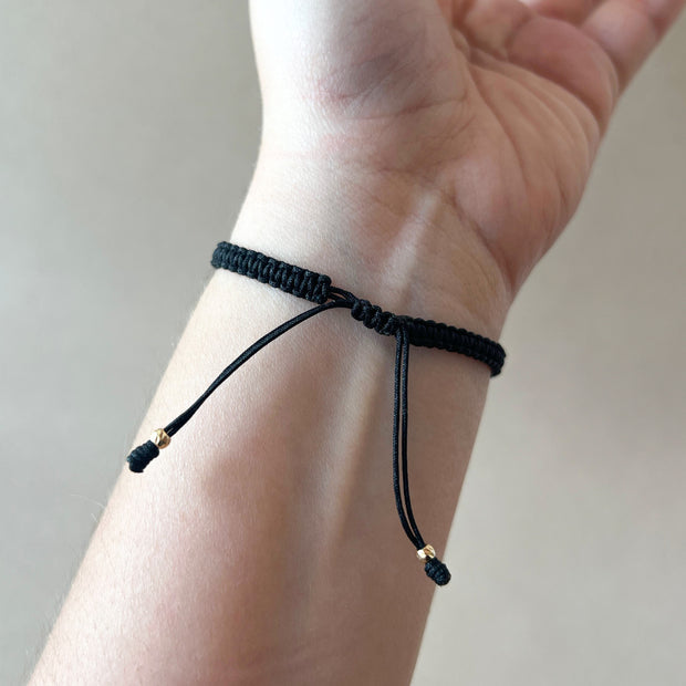 Black and Red Thread Little Hearts Silhouette 18k Gold Bracelet