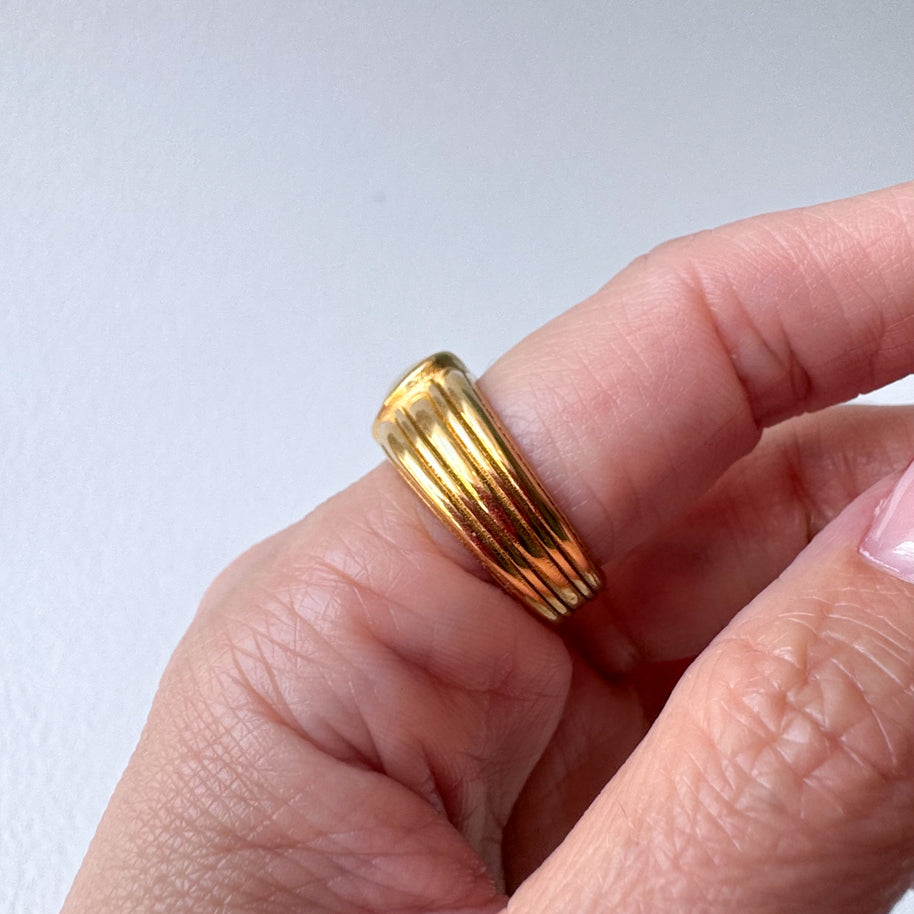 Mother of Pearl Heart Steel Ring