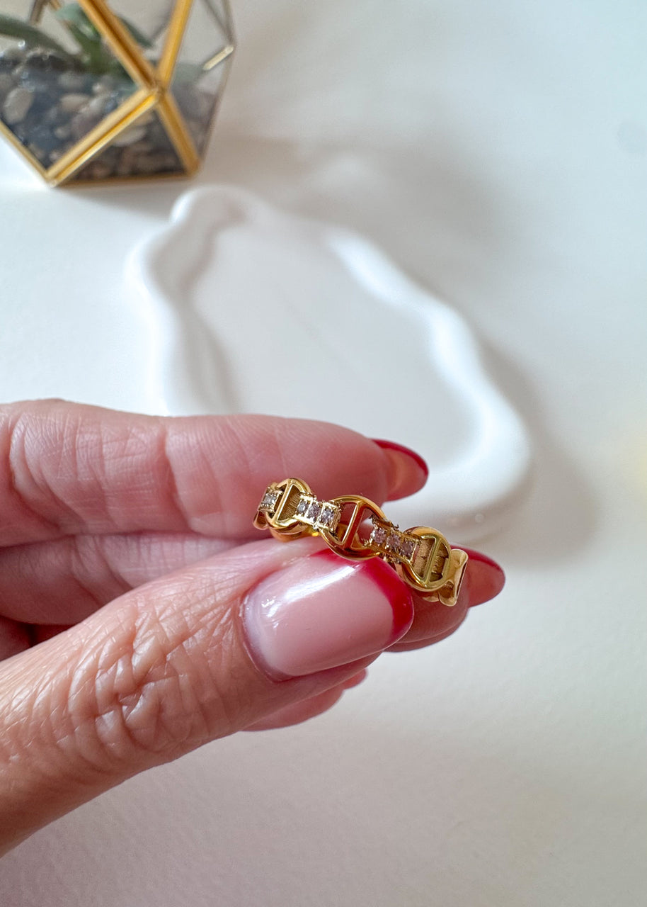 Gold and Shiny Links Style Steel Ring