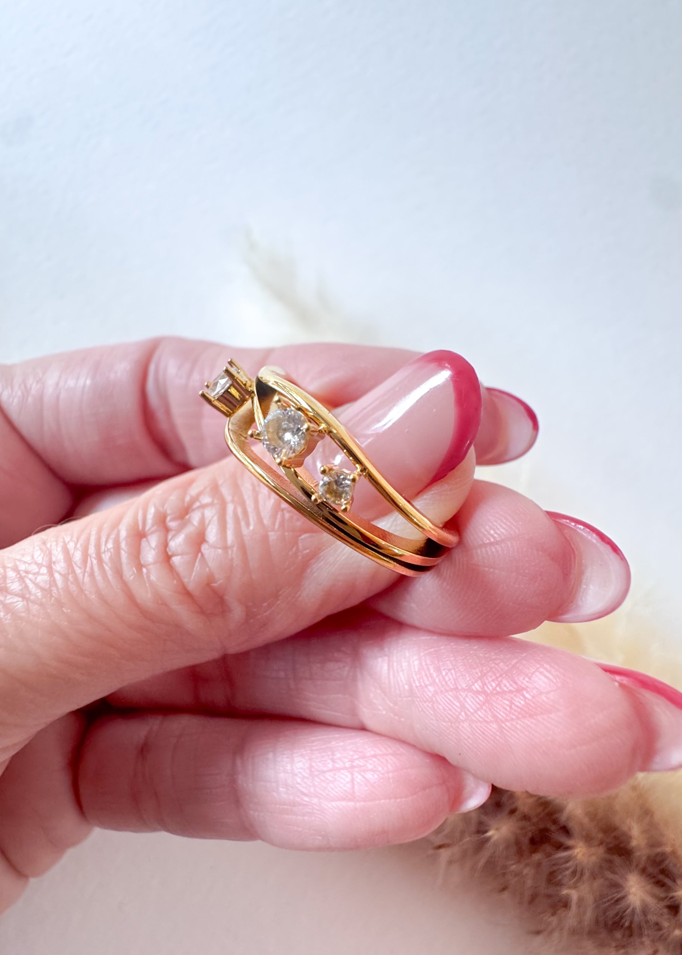 3 Zircons Style Layer Golden Steel Ring