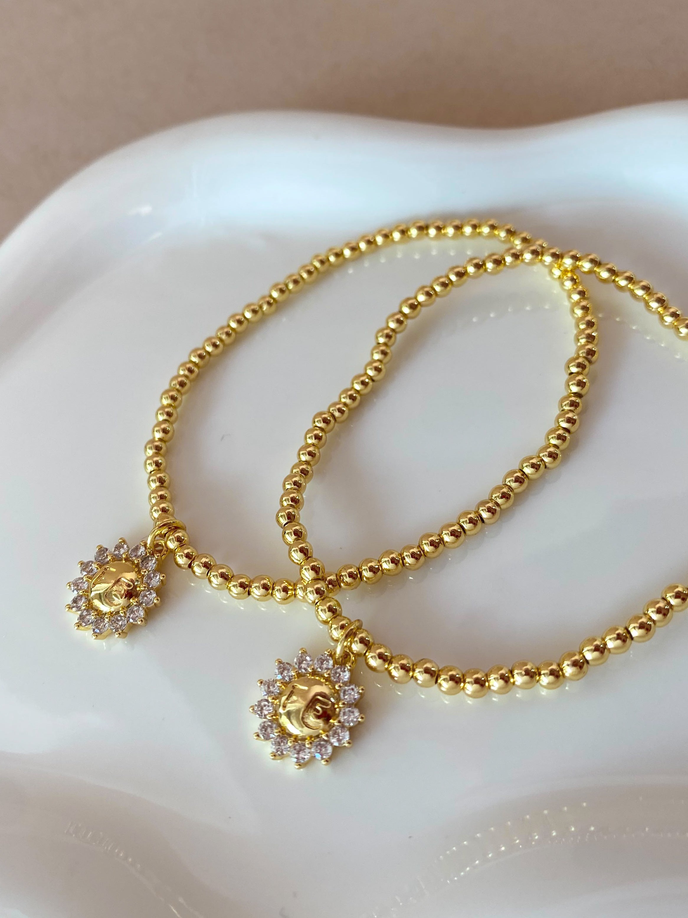 Star, White Heart and Faith Charms Elastics Bracelets