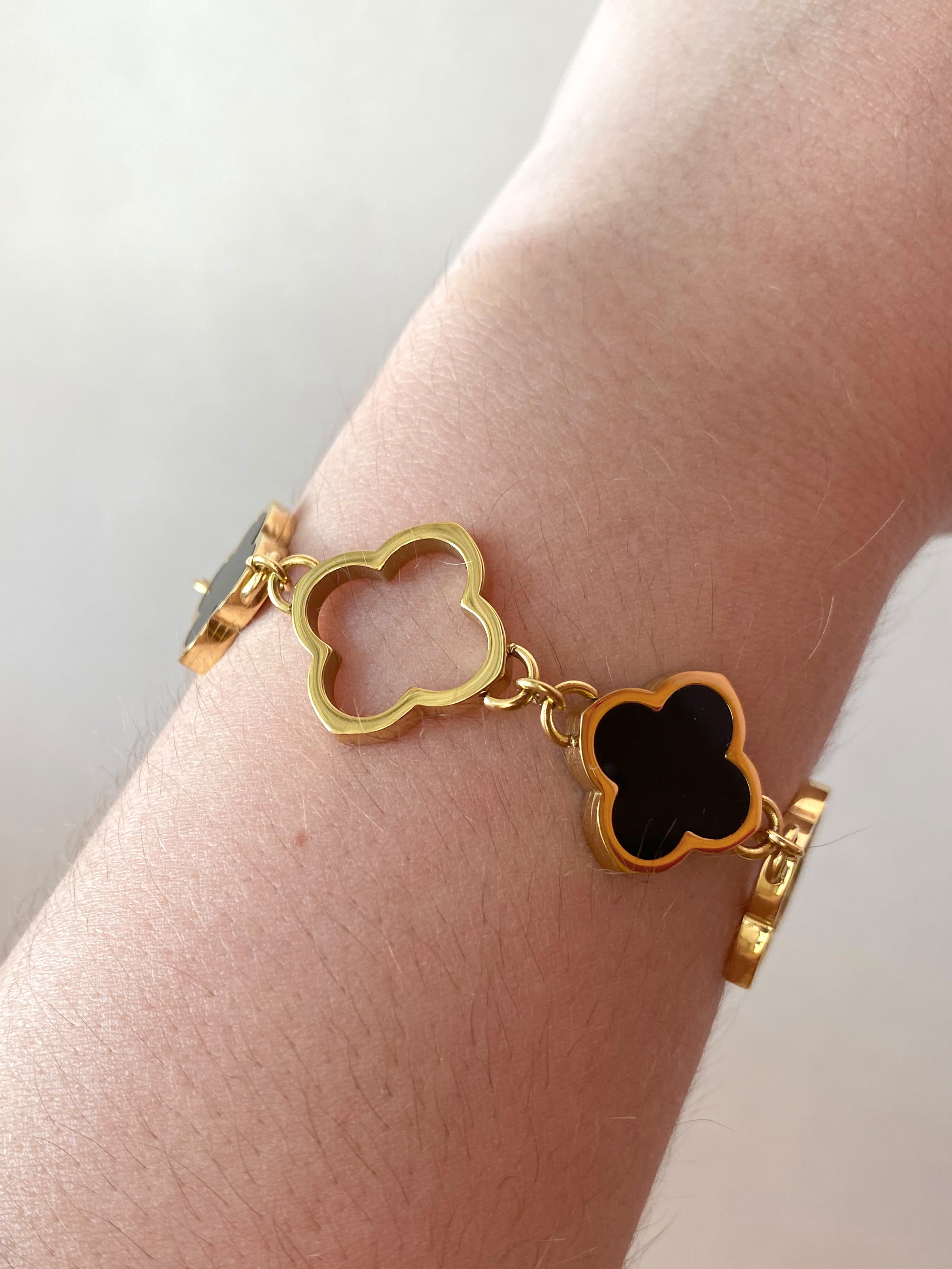 Black and Gold Clover Sillhouette Steel Bracelet