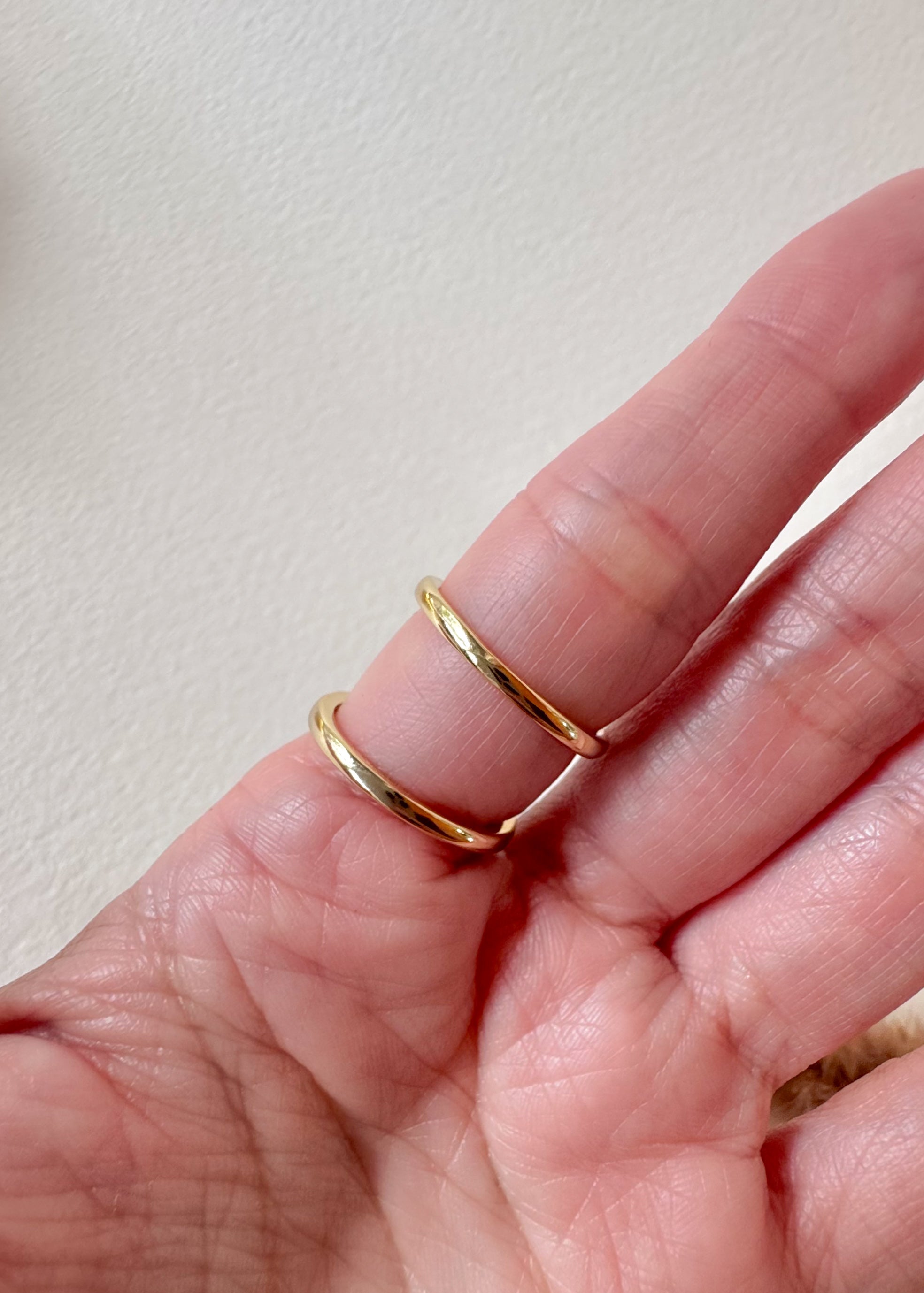 Golden and Shiny Zircon 2 Ring Set