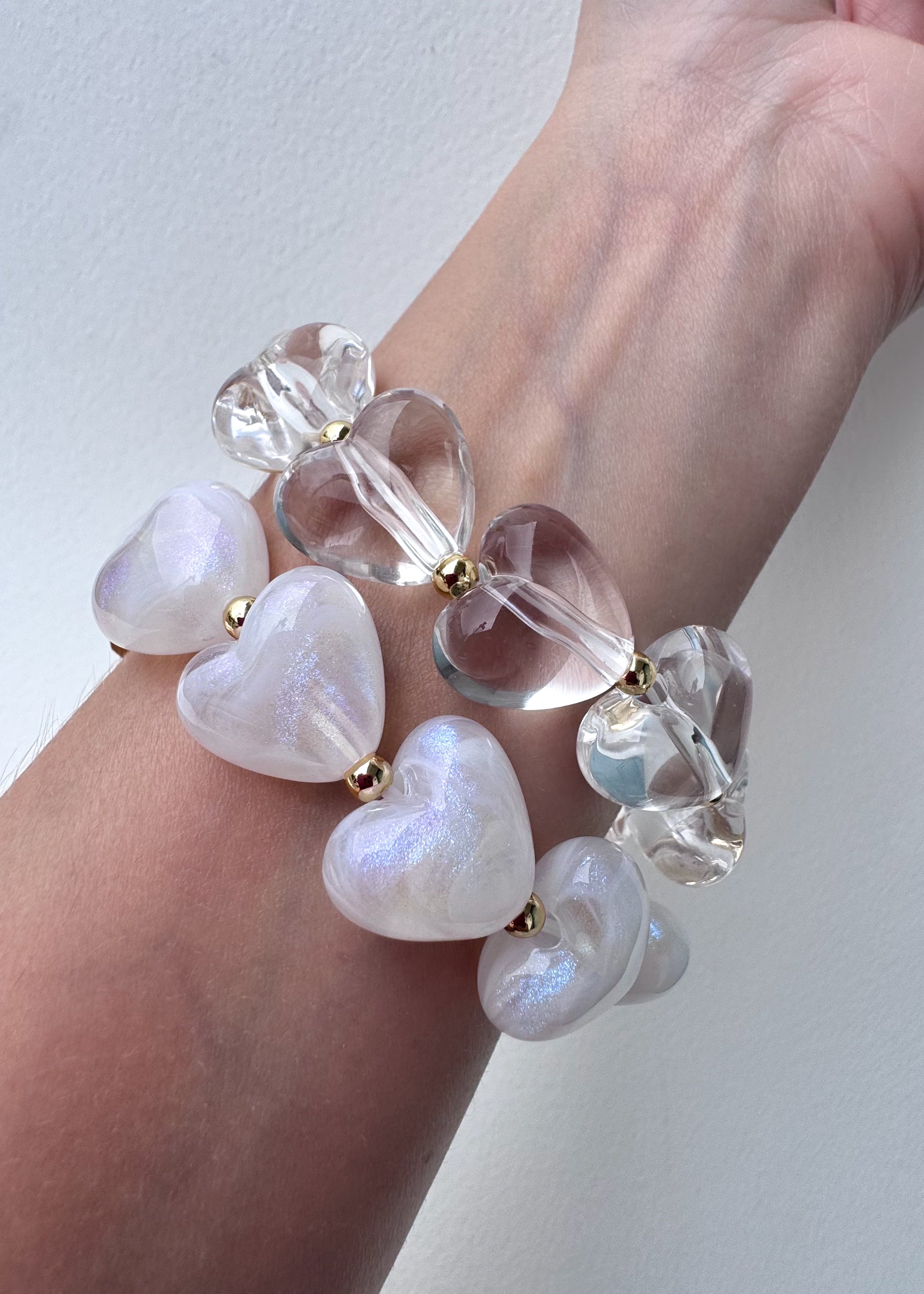 2 Styles of Elastic Acrylic Hearts Bracelets