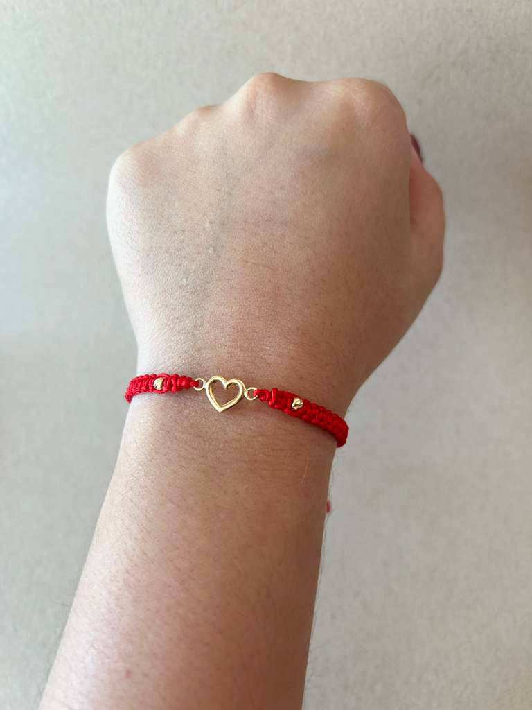 Black and Red Thread Little Hearts Silhouette 18k Gold Bracelet