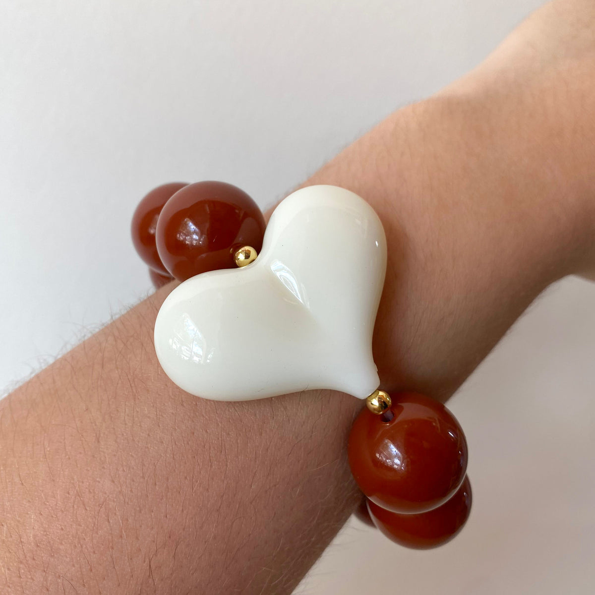 Acrylic Brown Gumball Bead with White Heart Bracelet