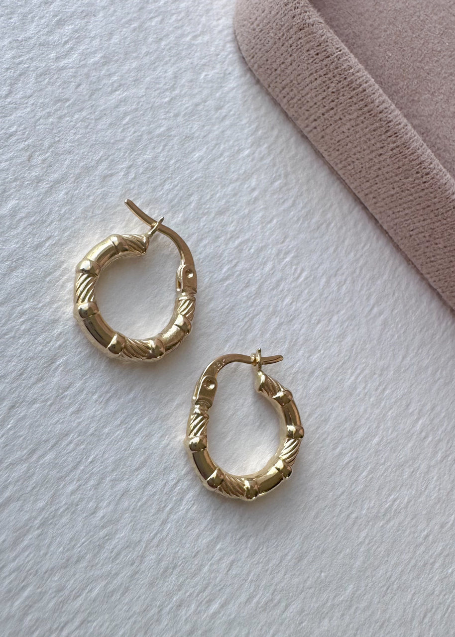 Bambu Style 18k Solid Gold Hoops