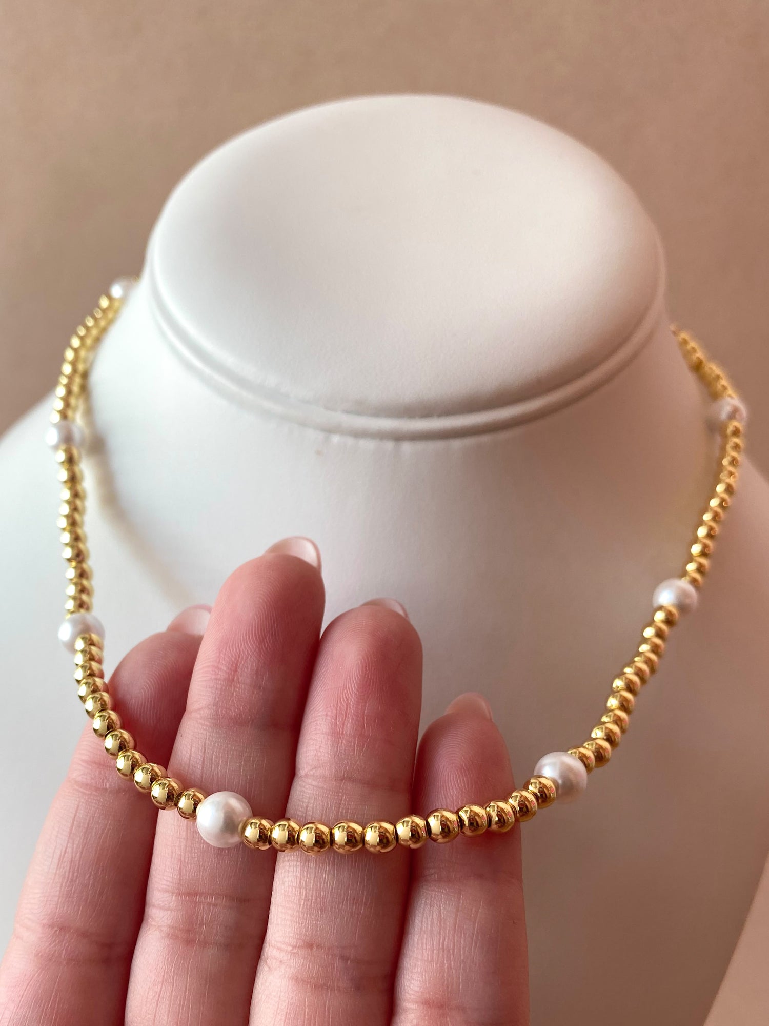 Little Balls and Pearls Pattern Necklace