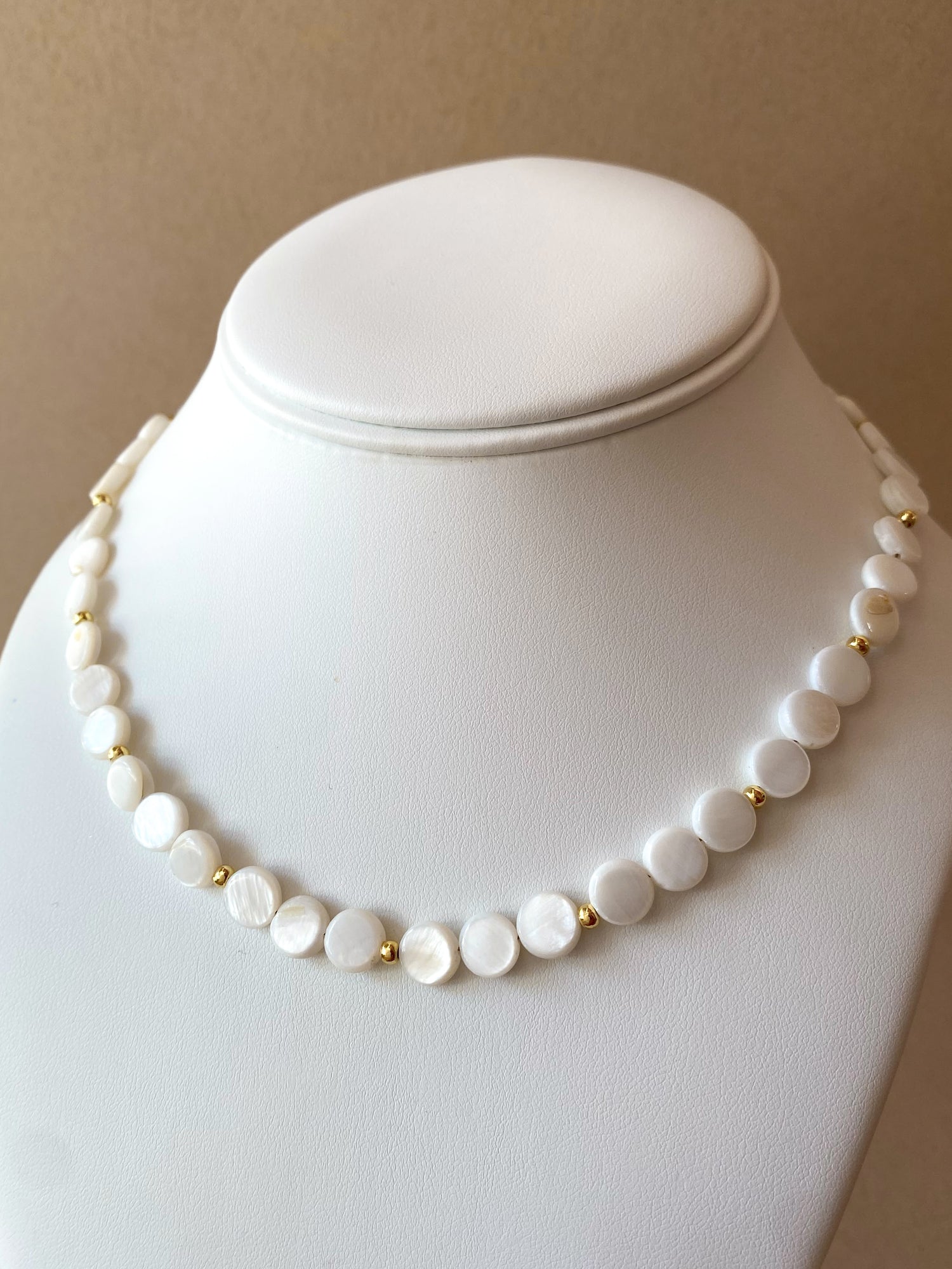 Mother of Pearl Coin Beads Pearl Necklace