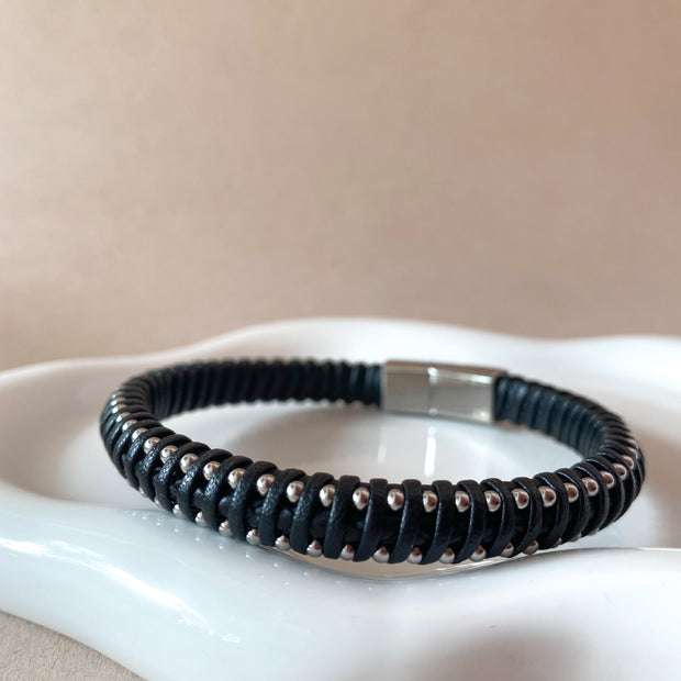 3 Different Styles of Men Leather Bracelets