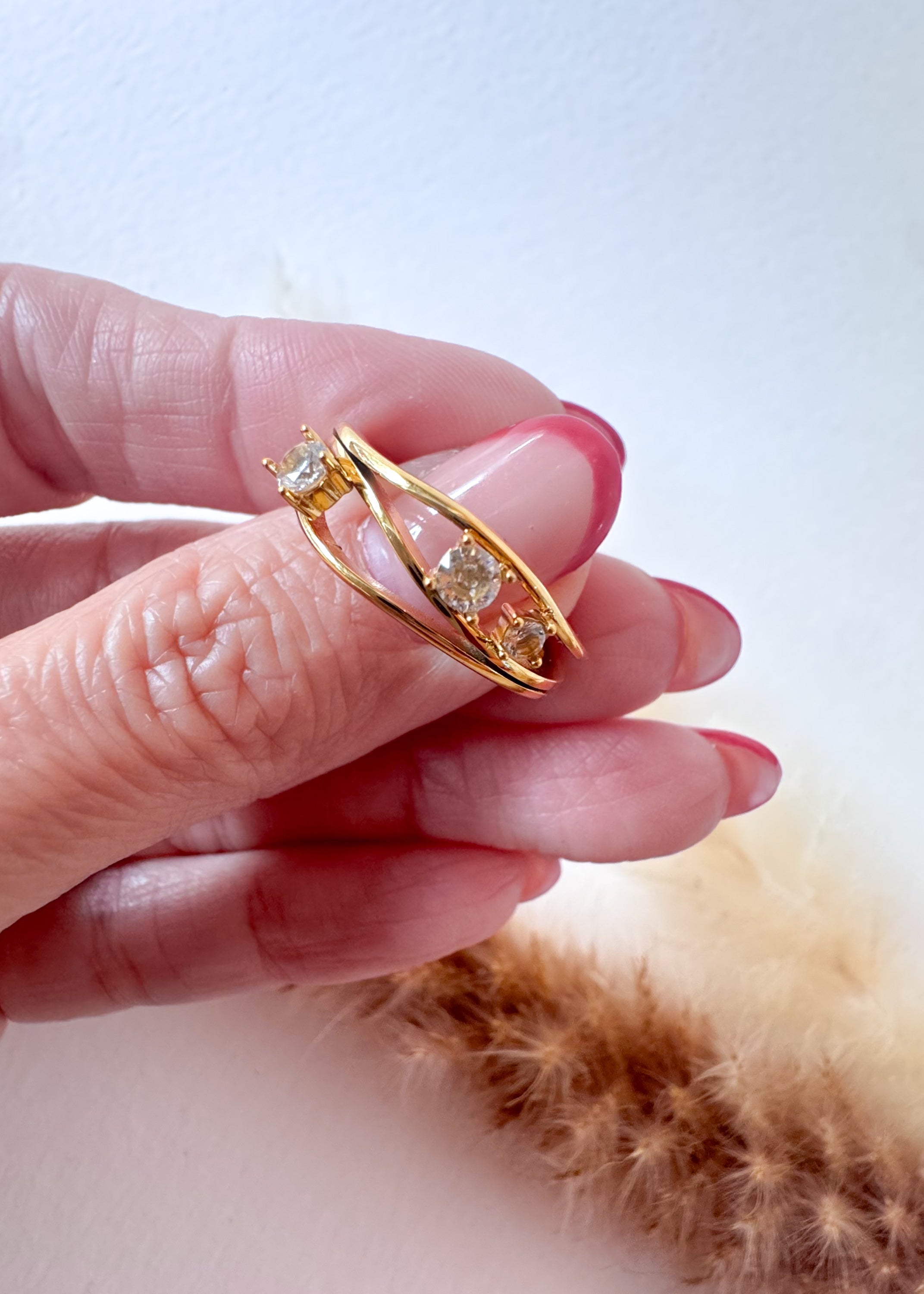 3 Zircons Style Layer Golden Steel Ring