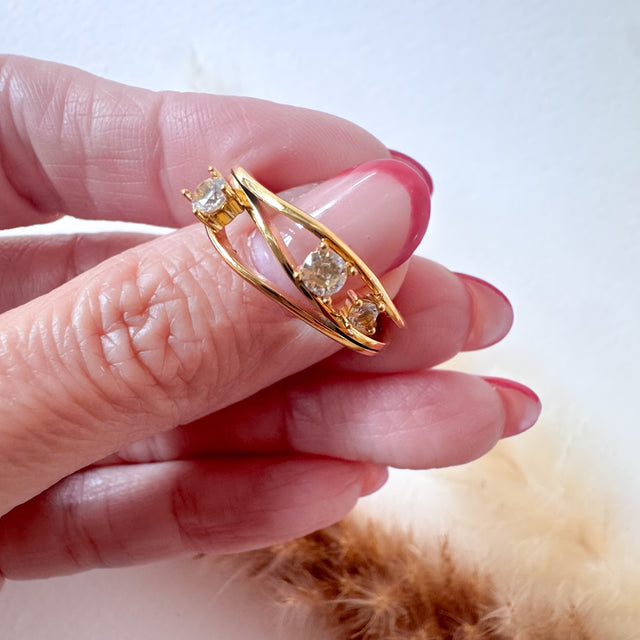3 Zircons Style Layer Golden Steel Ring