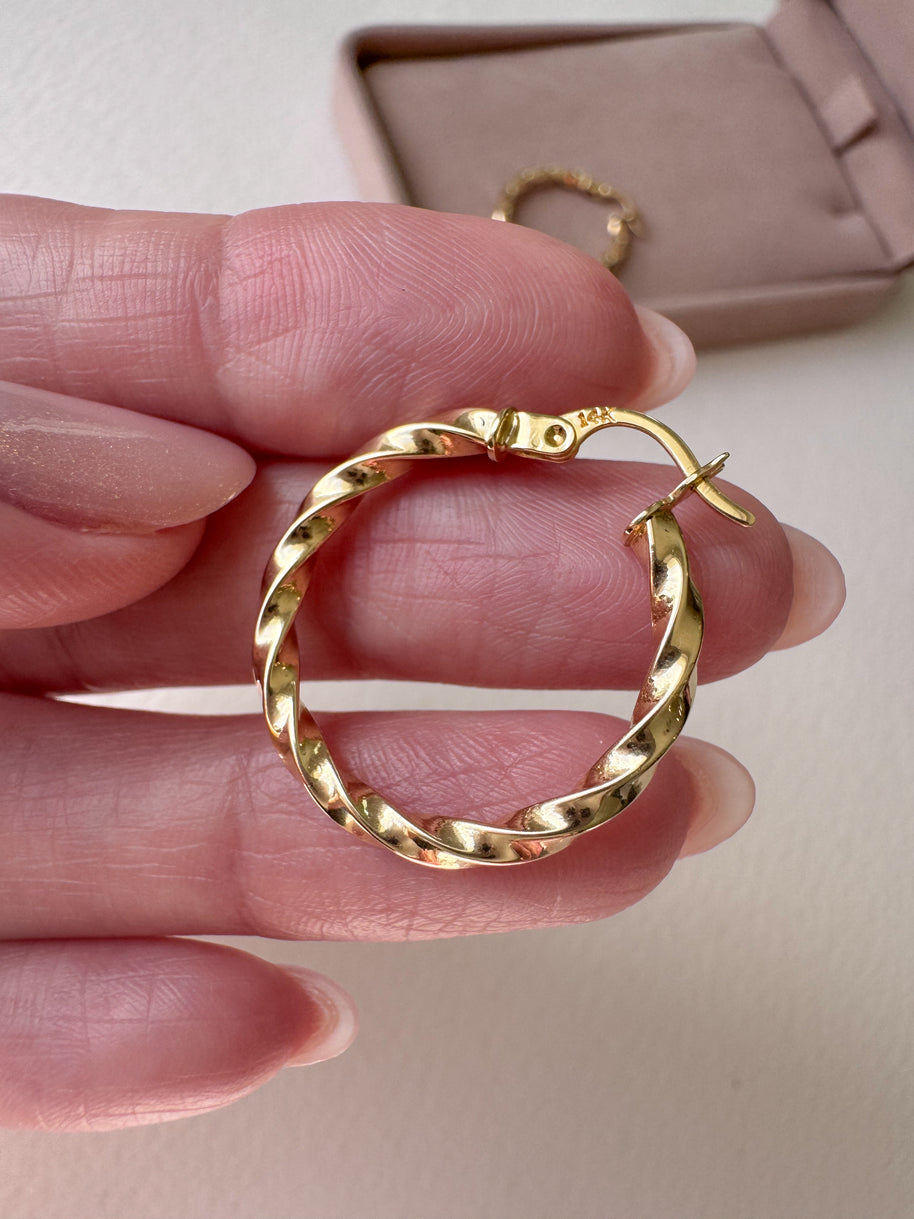 Spiral 14K Solid Gold Medium Hoops